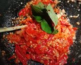 Foto langkah ke 8 dari resep Dendeng Sapi Basah Sambal Merah Khas Padang.