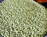 Une image de l'étape 2 de Petits pois aux œufs pochés – recette Portugaise.