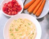 Hình bước làm 1 của món Cơm cuộn chấm sốt cà