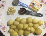 A picture of step 1 of Butter Garlic Potato.