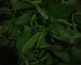 Foto langkah ke 2 dari resep Tumis kangkung campur.