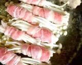 Foto langkah ke 1 dari resep Beef Enoki Roll.