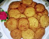 A picture of step 4 of Soji medy ki methi tikyan.