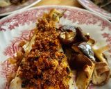 Foto del paso 8 de la receta: Lomos de merluza gratinados al vermut con setas shiitake al ajillo