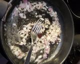 A picture of step 3 of Vanilla Escargot Blanquette.
