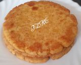 A picture of step 1 of 🫓Makki Ki Roti🫓(maize flour naan bread).