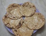 ઘઉં ની રોટલી (Wheat Rotli Recipe In Gujarati) રેસીપી સ્ટેપ4ફોટો