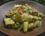Foto langkah ke 7 dari resep 17. Ayam Terong Kuah Kemangi.
