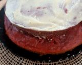 A picture of step 6 of 2 tier Red velvet cake.