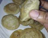 A picture of step 5 of Poori/luchi 2.