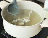 Foto langkah ke 6 dari resep Ayam Rebus Jahe (Pek Cam Kee) Devina Hermawan.