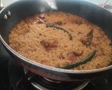 A picture of step 2 of Yakhani pulao.