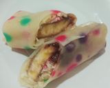 Foto langkah ke 4 dari resep Dadar gulung isi piscokjuri (pisang keju coklat strawberry).