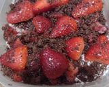 Foto del paso 4 de la receta: Postre de oreo con frutillas y crema