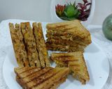 A picture of step 6 of Chicken and veg cheese grilled sandwiches.