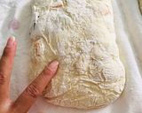 รูปขั้นตอนการทำที่ 6 ของ ขนมปัง Ciabatta ใส่พริกฮาลาพิโนกับเชดด้าชีส