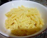 Foto langkah ke 1 dari resep Simple Chicken aglio olio.