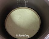 Foto langkah ke 6 dari resep Pandan Chiffon Cake in Rice Cooker.