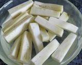 Foto del paso 3 de la receta Bastones de berenjena con miel de azahar