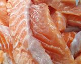 Foto langkah ke 1 dari resep Salmon Kani Mentai.