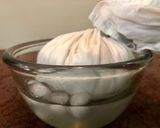 A picture of step 3 of Mango rasmalai.