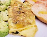 Foto del paso 8 de la receta Tortilla a la francesa de espinacas con jamón y pasas