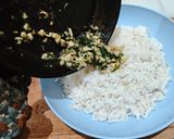 Foto langkah ke 5 dari resep Nasi Daun Jeruk.