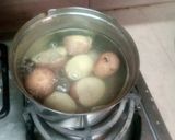 A picture of step 1 of Potato and vegetable kababs.