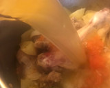Foto del paso 6 de la receta: Guisado de cordero 🐑 con verduras y ciruelas