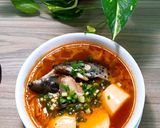 Hình bước làm 4 của món Canh kim chi đầu cá hồi