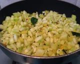 A picture of step 4 of Raw Papaya Thoran !.