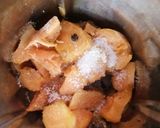 A picture of step 2 of Chickoo Milk Shake.