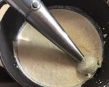 A picture of step 4 of California Farm Cauliflower Soup with Nuts.
