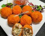 A picture of step 9 of Chicken Chilli Cheese Balls:.