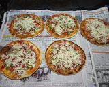 પિત્ઝા (Pizza recipe in gujarati) રેસીપી સ્ટેપ1ફોટો