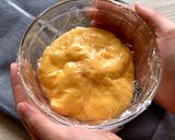 A picture of step 3 of Custard Cream Dorayaki.