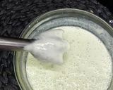 A picture of step 3 of Avocado milkshake.