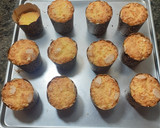 Foto langkah ke 9 dari resep Bolu Hongkong Keju Almond.