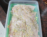 Foto del paso 1 de la receta: Rollitos de pechuga rellena de jamón serrano y espárrago blanco