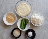 A picture of step 1 of Glutinous Rice With Soy Powder (Ketan Bubuk Kedelai).