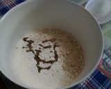 Foto del paso 1 de la receta: Rosquillas fritas con chispas de color
