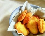 Foto langkah ke 3 dari resep Kue goreng tepung kelapa.