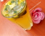 A picture of step 4 of 4 simple iftar drinks/mojito's.