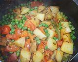 A picture of step 6 of Aloo Matar Dry.
