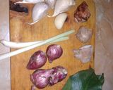 Foto langkah ke 2 dari resep Ayam Goreng Serundeng.