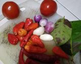 Foto langkah ke 1 dari resep Sambal Goreng Tomat.