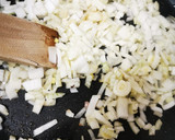 Foto del paso 3 de la receta: Solomillo al vino blanco con patatas al horno