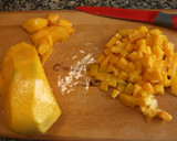 Foto del paso 1 de la receta: Copas de mango con chocolate aptos para dieta
