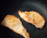 Foto del paso 2 de la receta: Pechuga a la crema