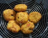 Foto langkah ke 4 dari resep Perkedel Singkong Udang Rebon.